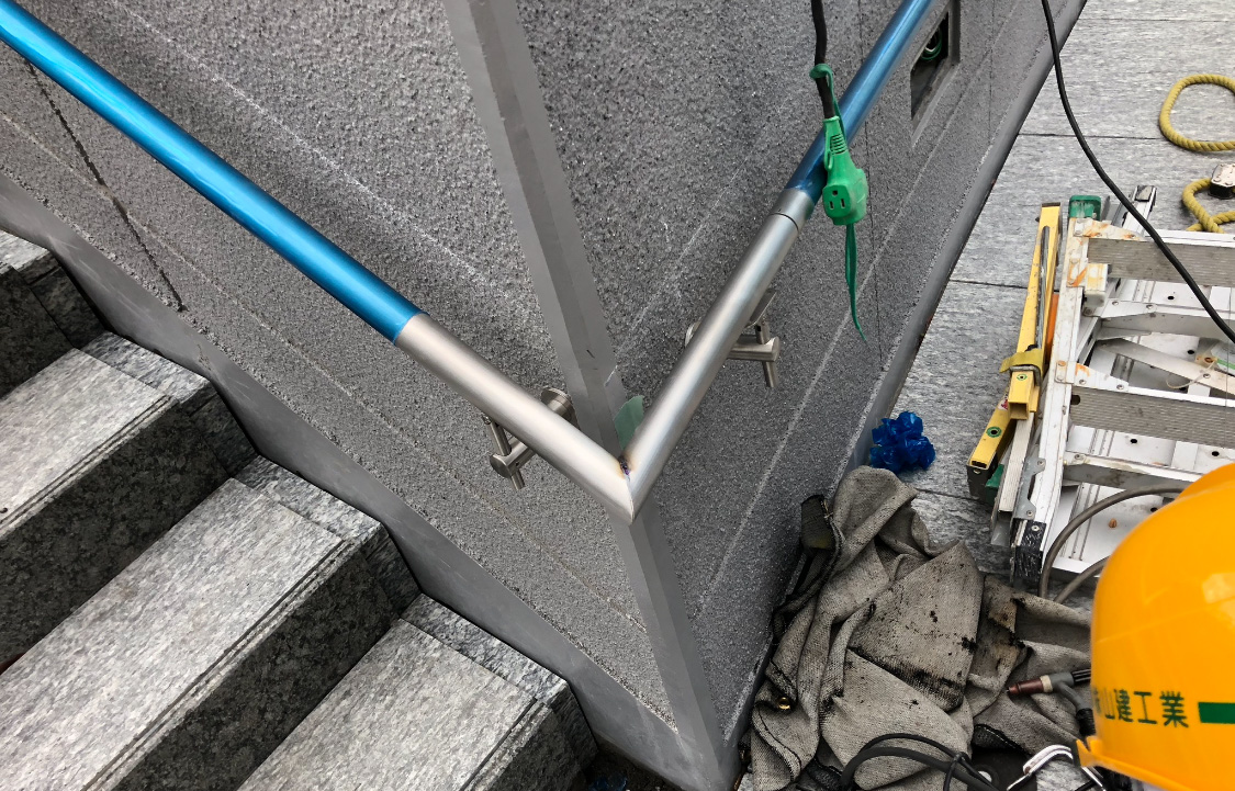 ステンレス製階段手摺